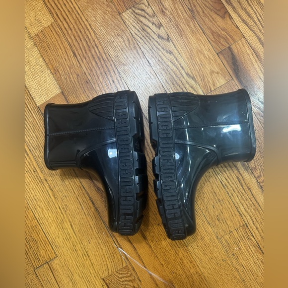 Ugg Women's Rain/ Snow Waterproof Boots Size 6 Taffy Black  Drizlita Rubber - Picture 5 of 8